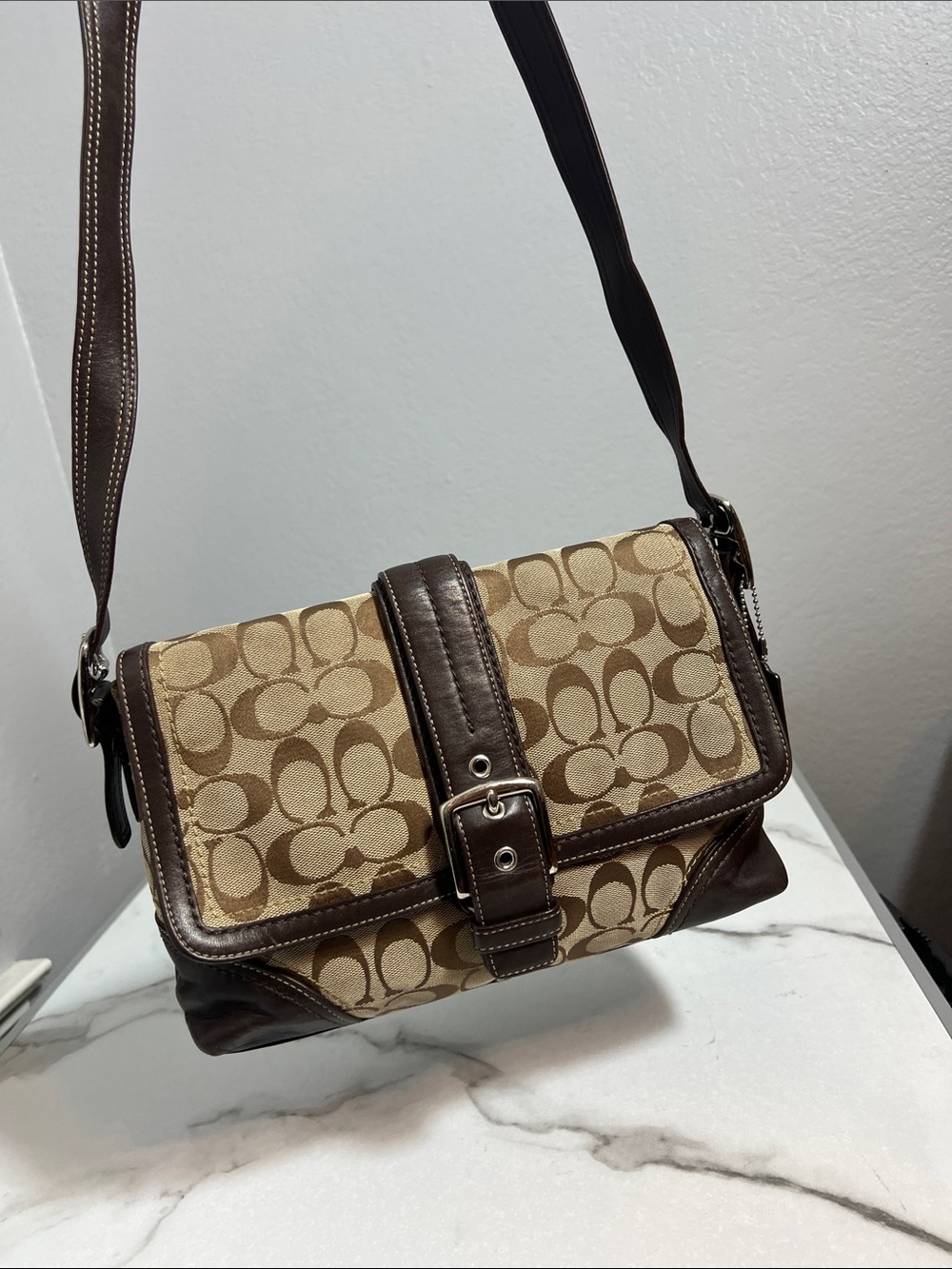 Coach Vintage Hamptons Signature Buckle Flap Shoulder Bag F12641 - Picture 6 of 7